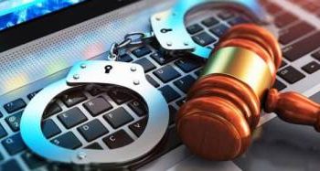التحكيم في الجريمة الالكترونية